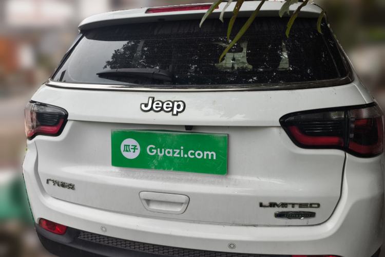 Used Jeep Compass 2017 200T Automatic Enjoyment Version
