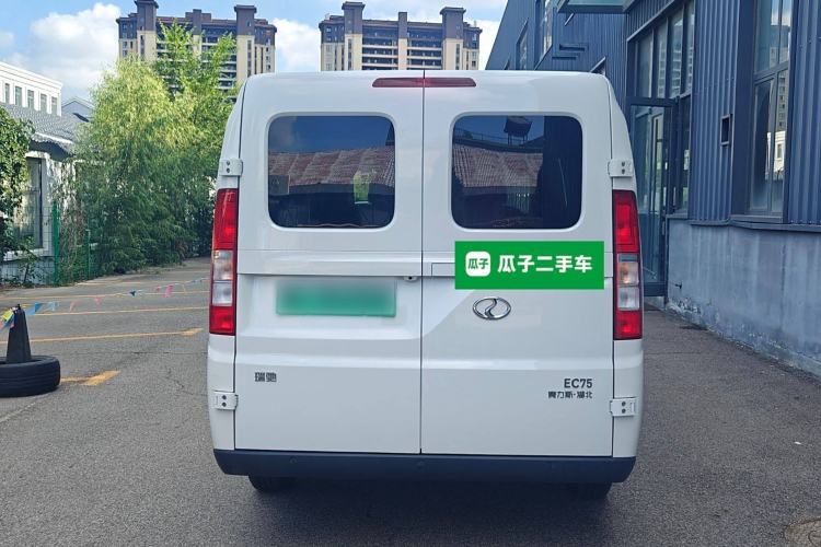 Used Ruichi EC75 2025 Model Passenger Vehicle Smart Driving Ultra-Charging Edition, Pioneer Type I, 52.16 kWh