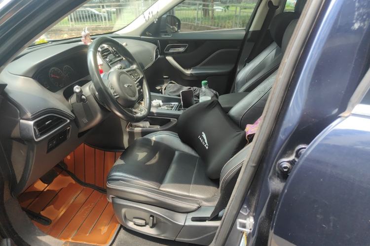 Used Jaguar F-PACE 2016 2.0T Two-Wheel-Drive R-Sport Sport Edition Left Front Seat