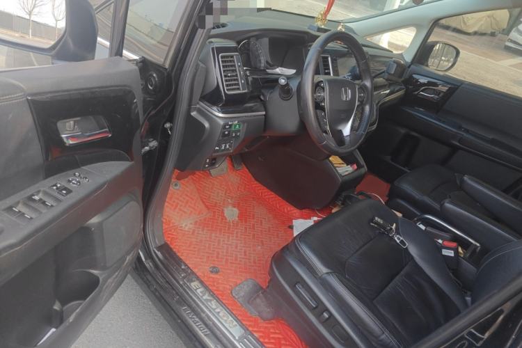 Used Honda Elysion 2019 2.0L Hybrid Luxury Edition
