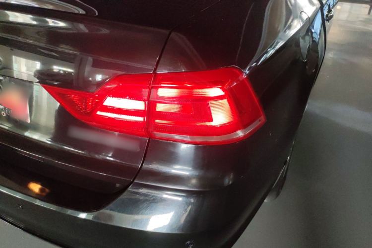 Used Volkswagen Santana 2018 1.5L Manual Fashion Edition Exterior 3