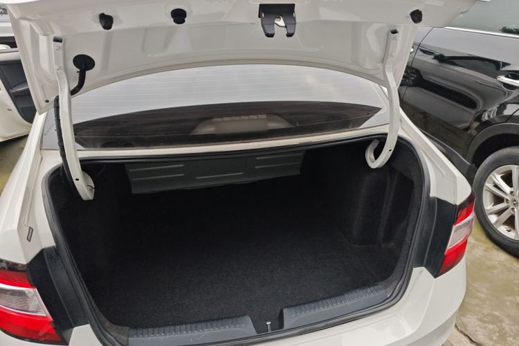 Used Skoda Rapid 2018 1.4L Manual Comfort Edition Trunk