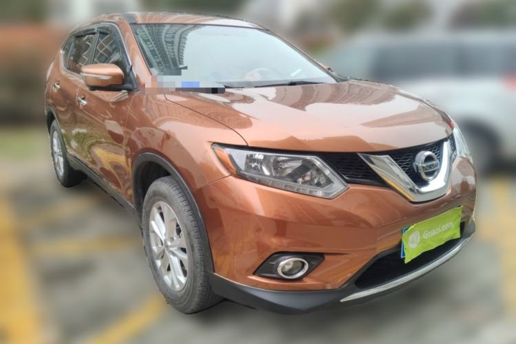 Used Nissan X-Trail 2014 2.0L CVT Comfort Edition 2WD Front Right 45 Deg