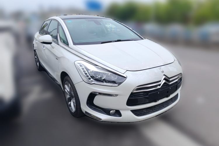 Used DS 5 2014 1.6T Luxury Edition THP160