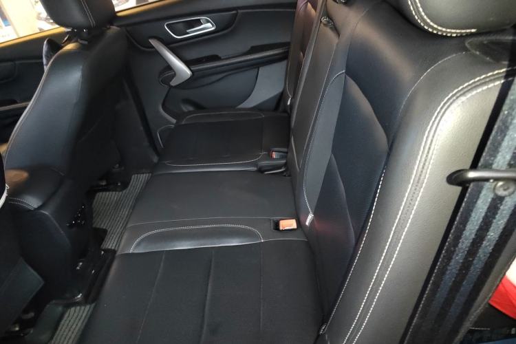 Used SWM X7 2016 1.8L Manual Luxury Edition 7 Seats
