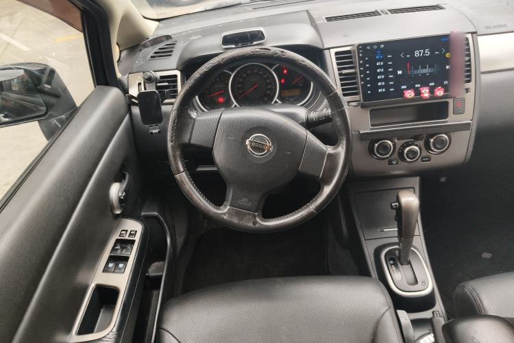 Used Nissan Tiida 2006 1.6G AT Steering Wheel