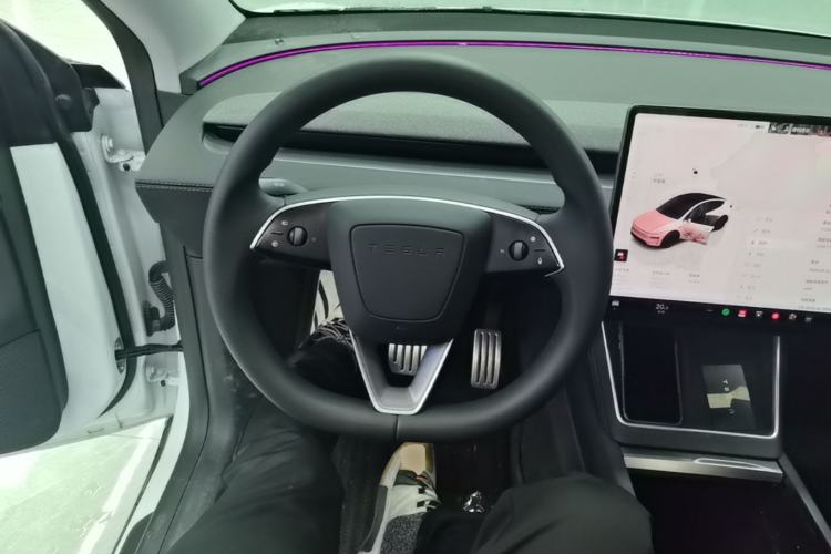 Used Tesla Model Y 2025 Rear-Wheel-Drive Version