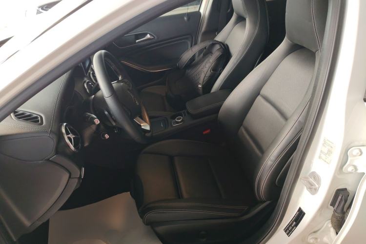 Used Mercedes-Benz GLA 2016 GLA 200 Fashion Model Left Front Seat