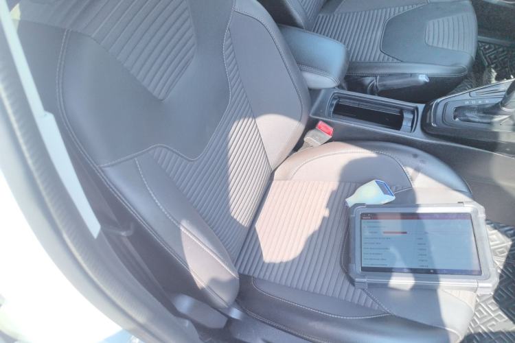 Used Ford Focus 2017 Sedan 1.6L Automatic Fashion Edition Smart Drive Version
