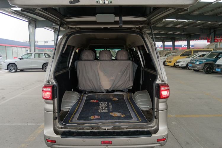 Used FORTHING Lingzhi 2023 M5L 1.6L Base Model 5 Seats