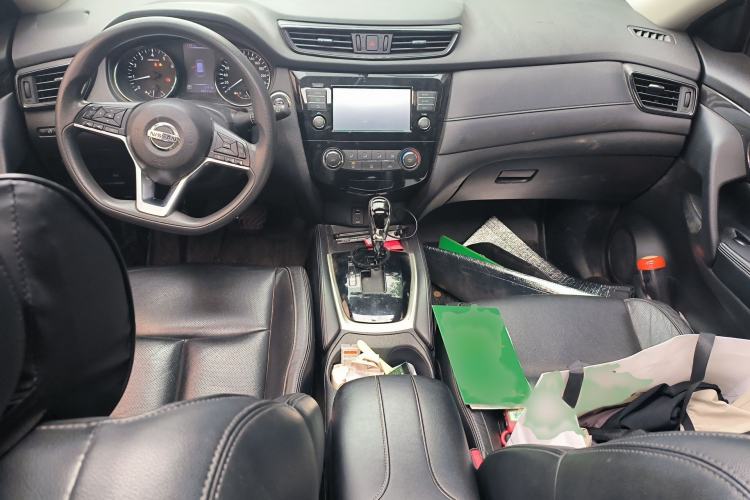 Used Nissan X-Trail 2017 2.0L CVT Comfort Edition 2WD Interior 2