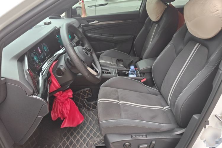 Used Volkswagen Golf 2024 280TSI DSG R-Line 50th Anniversary Edition
