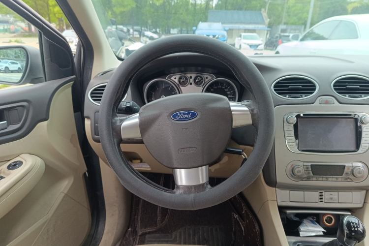 Used Ford Focus 2013 Sedan Classic 1.8L Manual Fashion Edition Steering Wheel