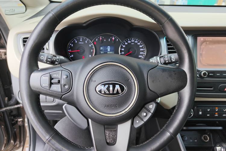 Used Kia Carens 2013 2.0L 7-Seater Automatic Standard Version China IV Standard Steering Wheel