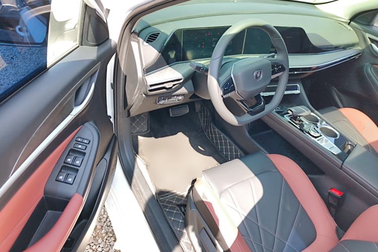 Used CHANGAN Eado 2024 PLUS Blue Whale NE 1.4T GDI DCT High-Energy Edition Driver Seat