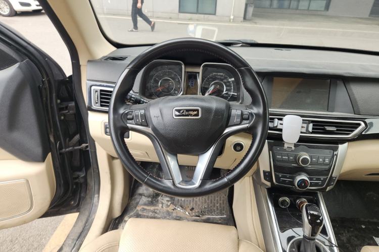 Used Zotye Domy X5 2017 Upgraded Model 1.5T CVT Landlord Edition Steering Wheel