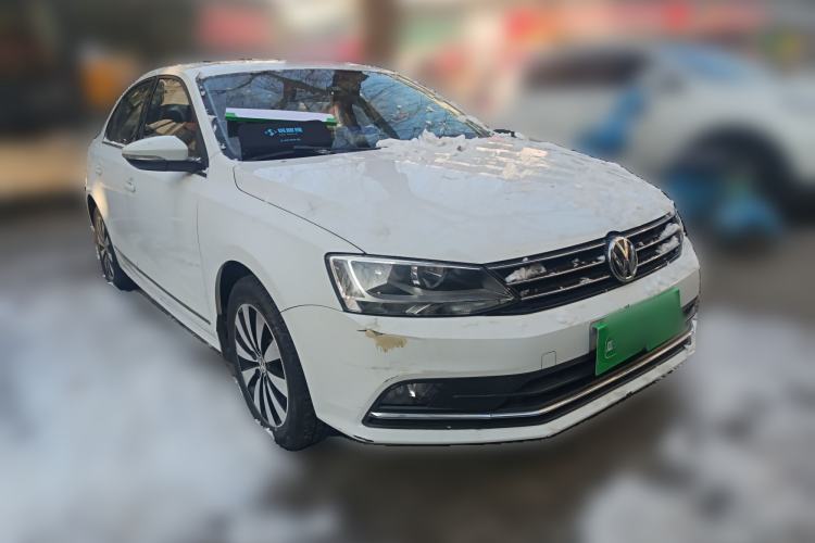 Used Volkswagen Sagitar 2015 1.6L Automatic Comfort Model
