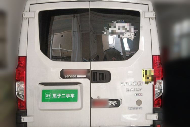 Used Iveco Eurocargo 2021 2.0T Manual Super-Rui Short Wheelbase Low-Roof Side-Hinged Door F1A
