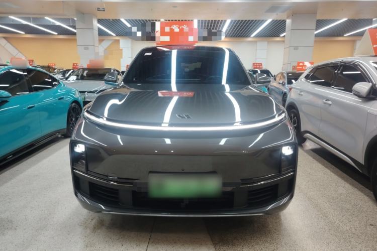 Used Li Auto L8 2023 Air model
