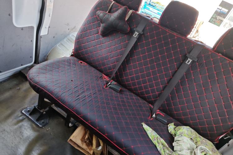 Used SAIC MAXUS Xintu V80 2018 2.5T 6-Speed Manual Aoyuntong Short Wheelbase Mid-Height 5-6 Seater