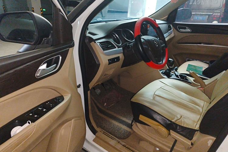 Used Baojun 730 2016 1.5L Manual Standard Version 7 Seats