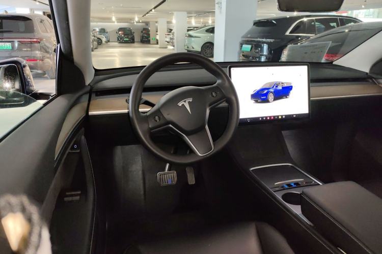 Used Tesla Model Y 2022 Rear-Wheel-Drive Version
