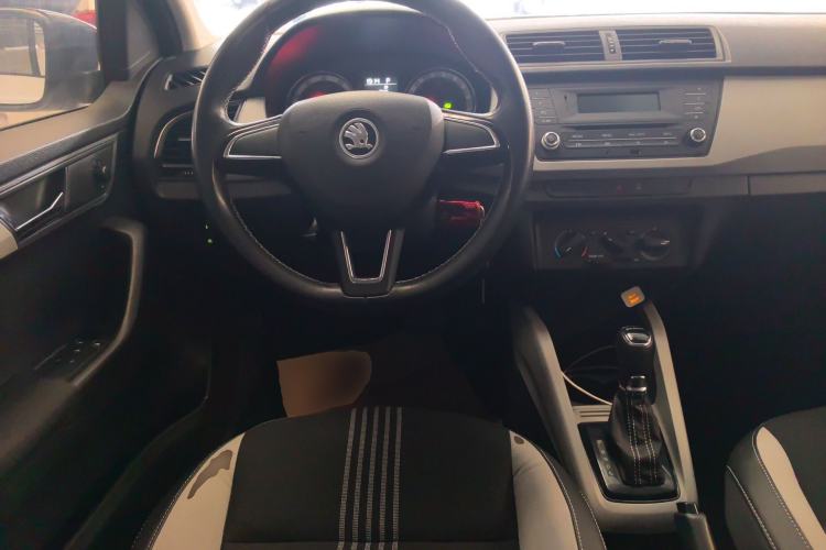 Used Skoda Fabia 2017 1.6L Automatic Chuanxing Edition
