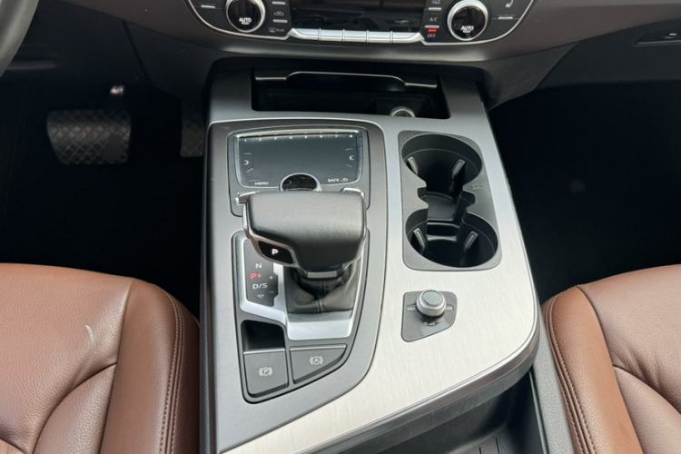 Used Audi Q7 2019 45 TFSI Comfort Model