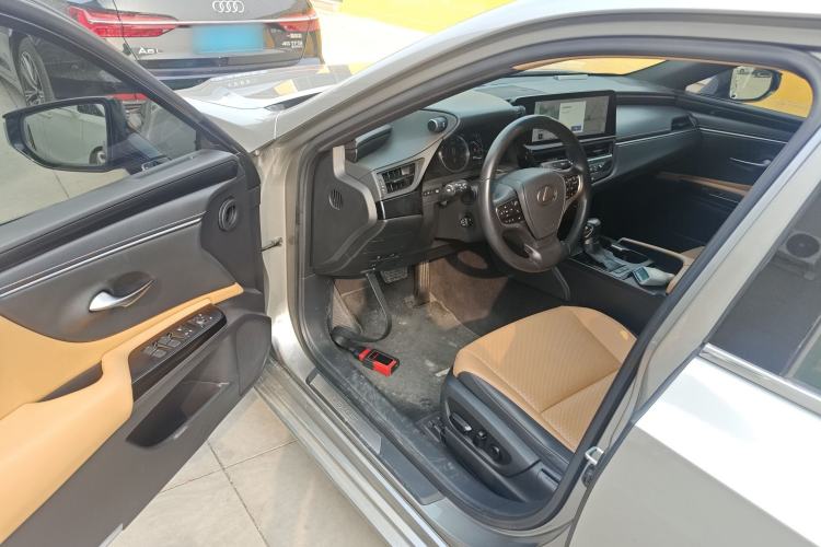 Used Lexus ES 2022 200 Excellence Edition