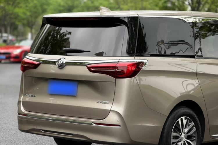 Used Buick GL8 2023 ES Lu Zun Comfort Model Exterior 7