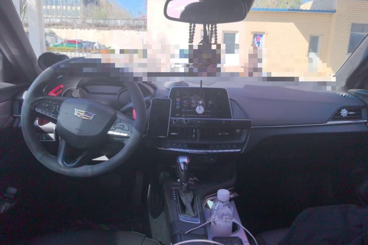 Used Cadillac CT4 2021 28T Luxury Model Center Console