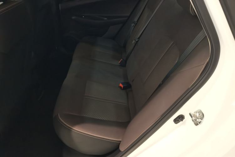 Used CHANGAN Eado DT 2019 1.6L Manual Comfort Model China VI Standard
