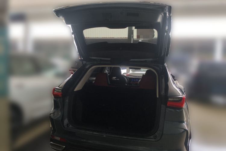 Used CHANGAN OSHAN X5 2021 Revised Version 1.5T DCT Luxury Edition Trunk