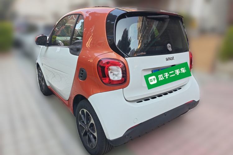 Used smart fortwo 2015 1.0L 52 kW Hardtop Passion Edition Rear Left 45 Deg