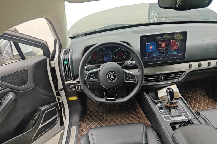 Used BYD Tang 2018 2.0T Automatic Smart Connect Prestige 7-Seater China V Standard Steering Wheel