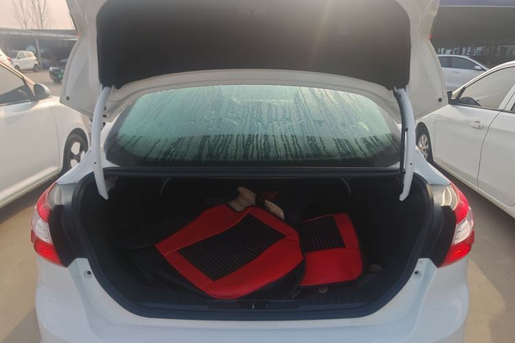 Used Ford Focus 2012 Sedan 1.6L Manual Fashion Edition