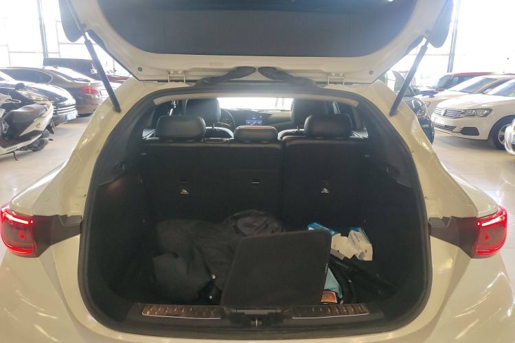 Used Infiniti QX30 2017 1.6T Two-Wheel-Drive Sport Edition
