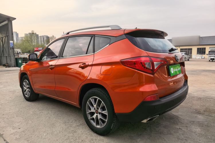 Used BYD Song 2016 GaiShi Edition 1.5TI Manual Elite Model Exterior 9