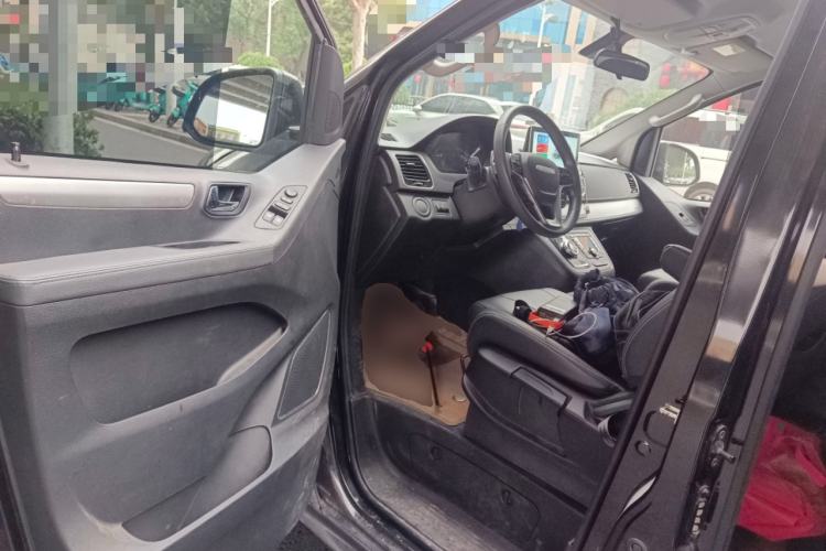 Used SAIC MAXUS G20 2023 Facelifted ES 2.0T Gasoline Automatic Value Edition