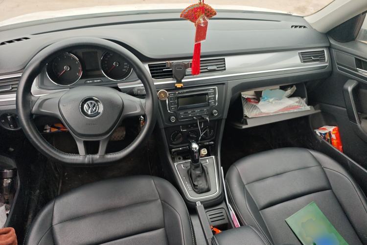 Used Volkswagen Bora 2018 1.5L Automatic Fashion Model Center Console