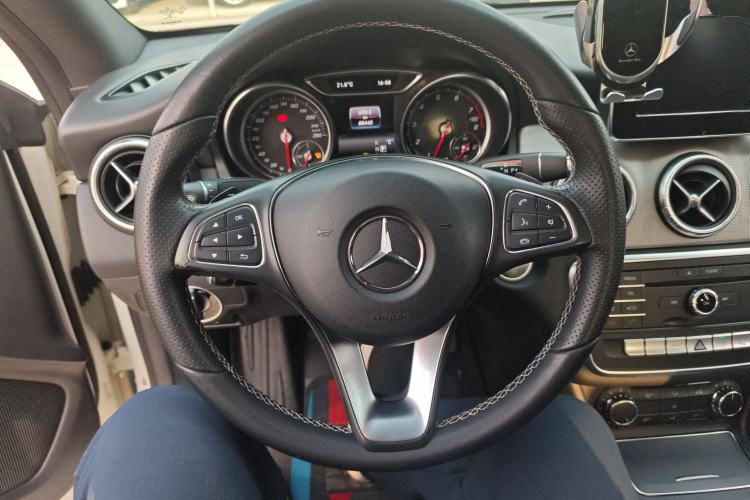 Used Mercedes-Benz CLA 2016 Facelifted CLA 200 Stylish Edition
