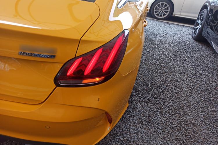 Used MG 5 2021 180 DVVT Manual Youth Luxury Edition
