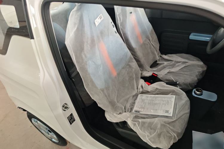 Used Geely Galaxy Panda 2024 Panda Mini 200km Endurance Bear Right Front Seat