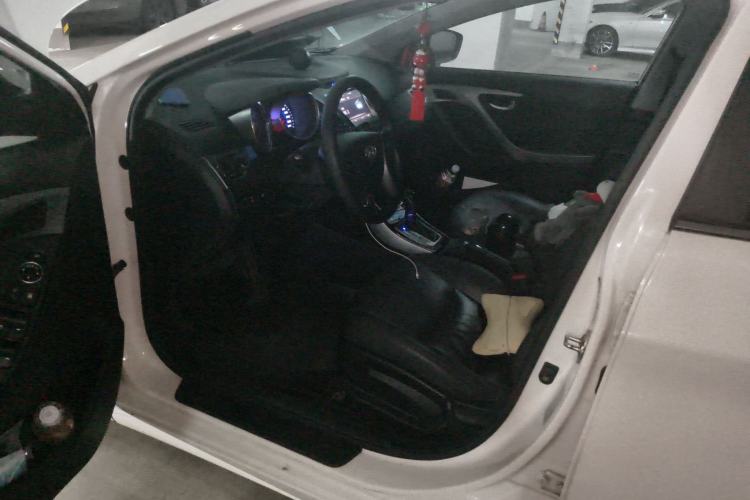 Used Hyundai Elantra (5th Generation / Langdong) 2016 1.6L Automatic Prestige Model
