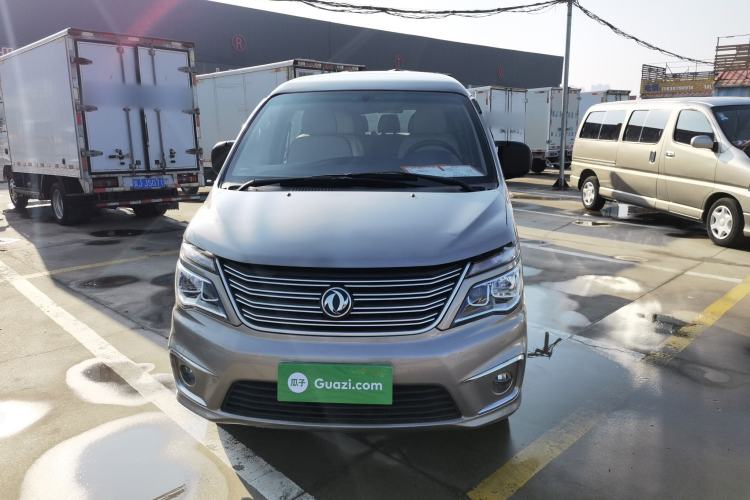 Used FORTHING Lingzhi 2018 M5L 1.6L 9-Seater Comfort Model

