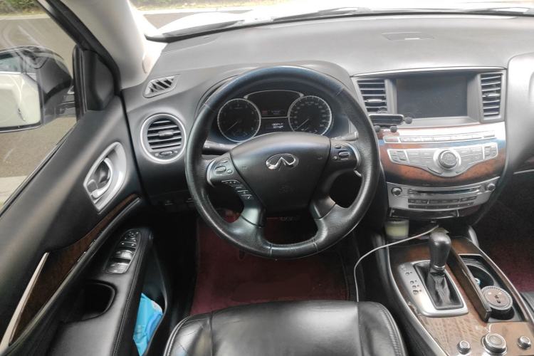 Used Infiniti JX 2013 JX35 Two-Wheel-Drive Excellence Edition
