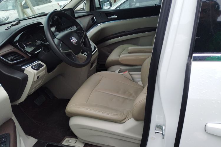 Used Buick GL8 2022 Land Cruiser Executive Class 652T Comfort Model Left Front Seat