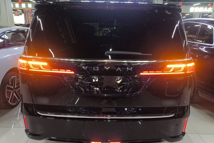 Used VOYAH Dream 2024 PHEV Ultra-Long Range Flagship Edition
