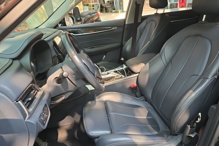 Used Brilliance V7 2019 300T Automatic Flagship Model 5 Seats
