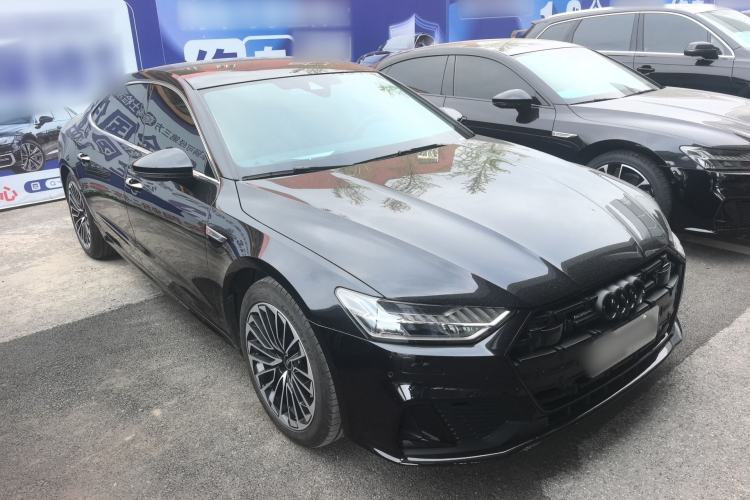 Used Audi A7L 2024 45 TFSI Luxury Edition Front Right 45 Deg